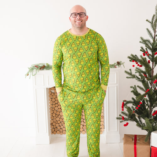 Christmas Green Guy Print Bamboo Men's Pajamas Set