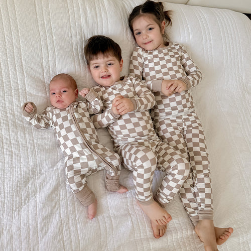 Toddler Boy's Checkerboard Pattern Long Sleeve Top & Pants Set