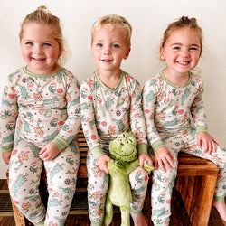 Christmas Prasinous Color Cute Cartoon Figure & Deer Kids Bamboo 2 Piece Pajama Set