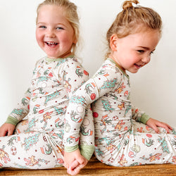 Christmas Prasinous Color Cute Cartoon Figure & Deer Kids Bamboo 2 Piece Pajama Set